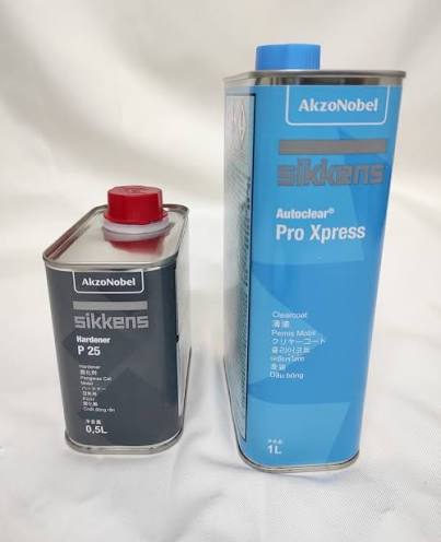 Sikkens Auto Clear Pro Xpress 1L with Hardener P25 0.5L professional automotive clear coat kit for high gloss.